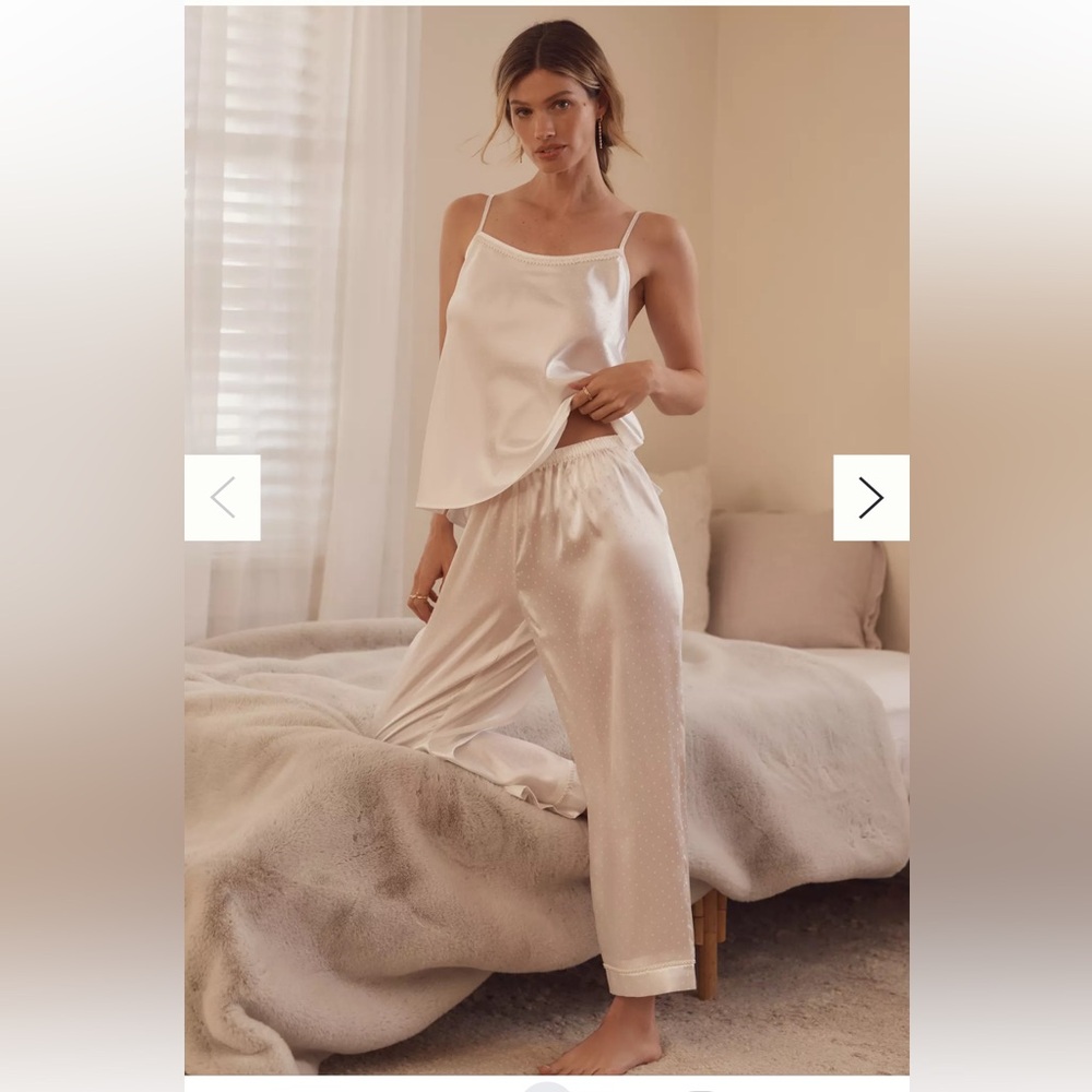 🔥Elegant White Satin Pajama Set 3 pc set Sz medium NWT